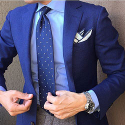 галстук к костюму синего цвета